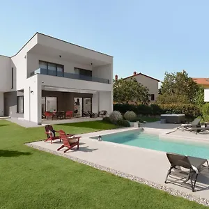 Zen Vila Pula