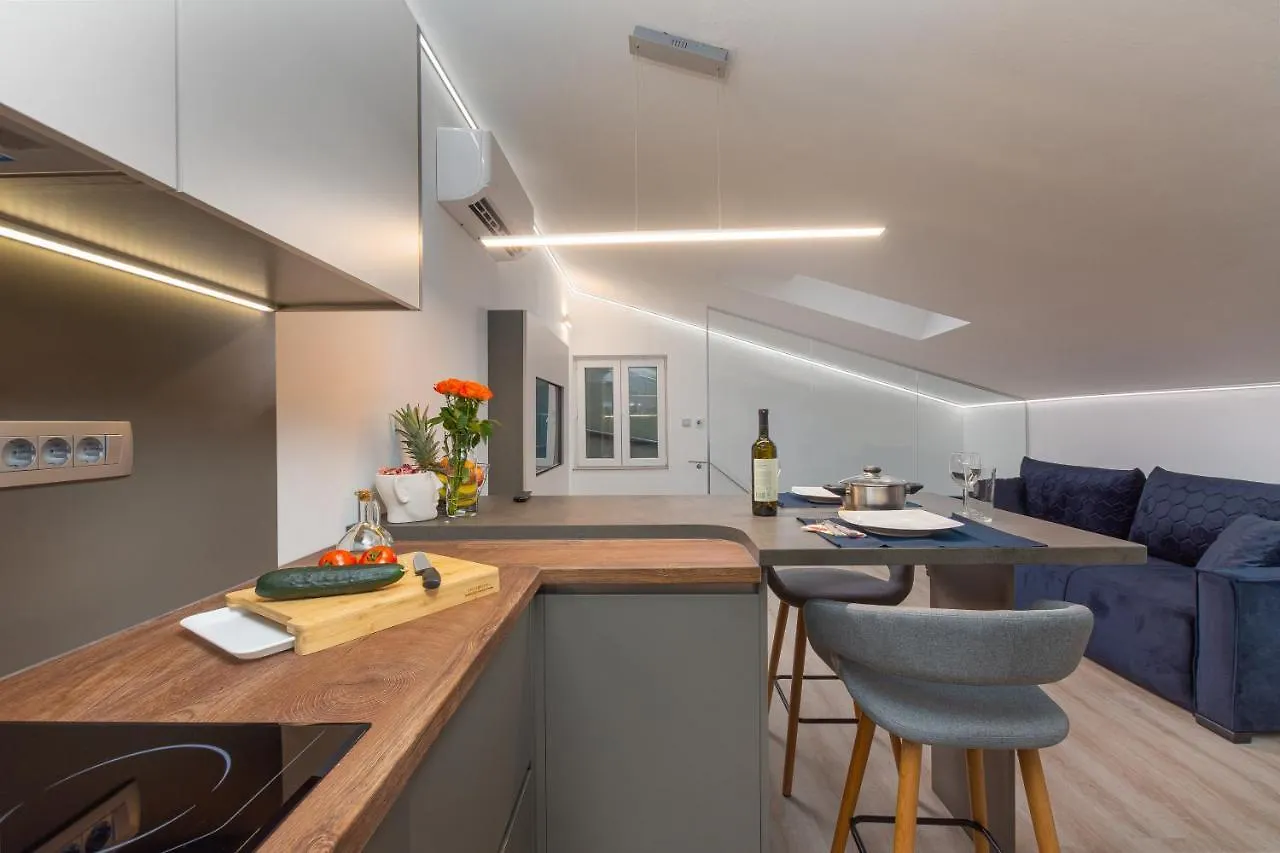 Apartment Ena Near Pula Amphitheater