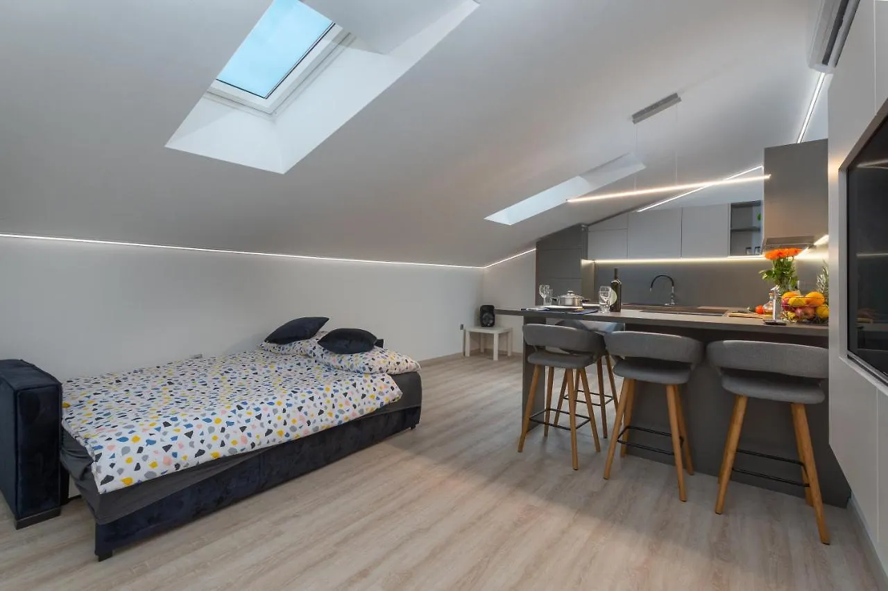 Apartment Ena Near Pula Amphitheater 0*,